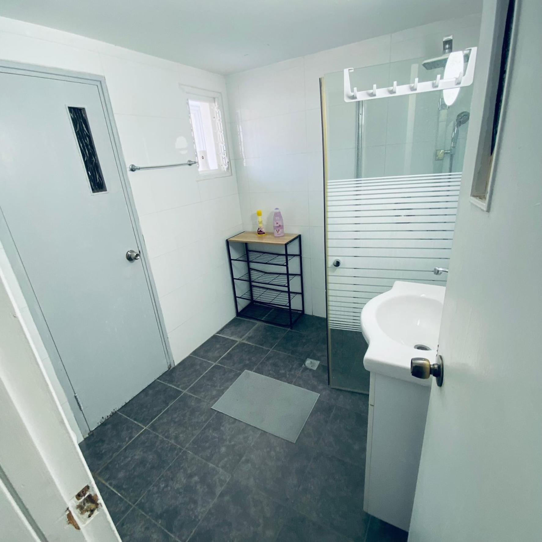 בית הארחה קרוב לכנרת Kefar Hittim Bet Exterior photo