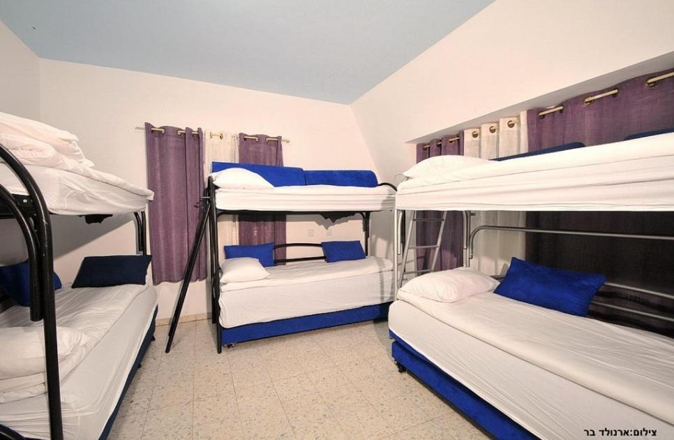 בית הארחה קרוב לכנרת Kefar Hittim Bet Exterior photo