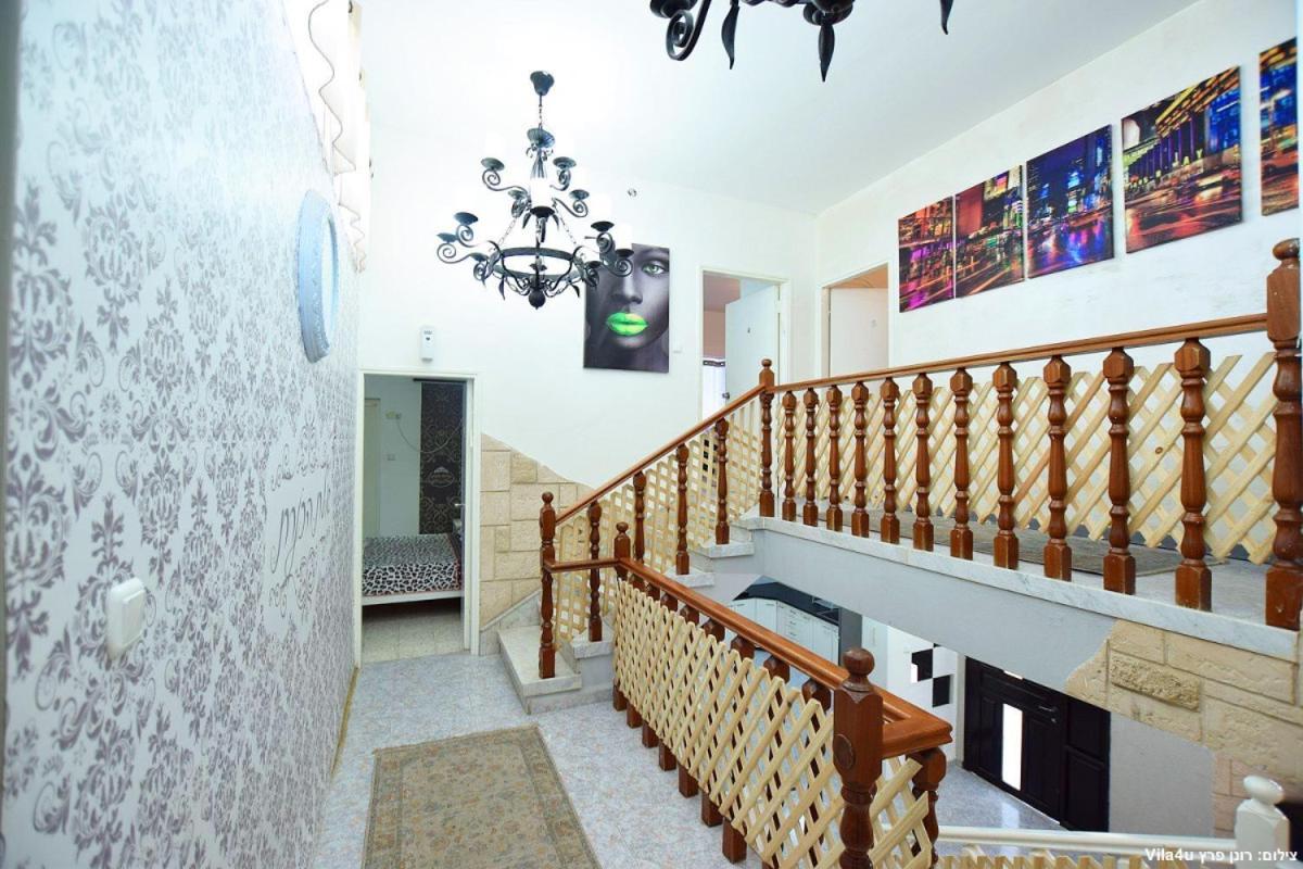 בית הארחה קרוב לכנרת Kefar Hittim Bet Exterior photo